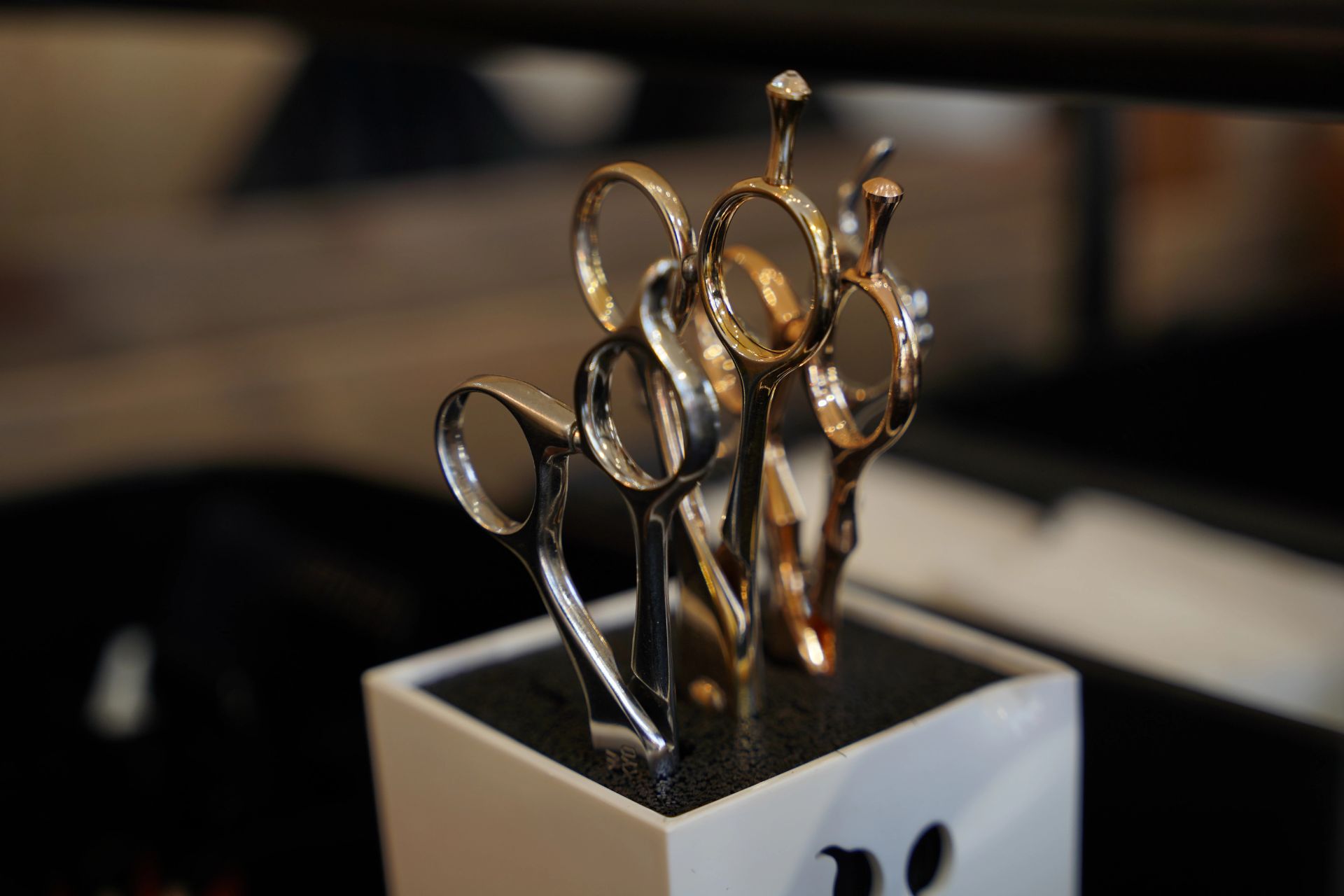 「なりたい髪質」に合わせた施術設計と定着技術